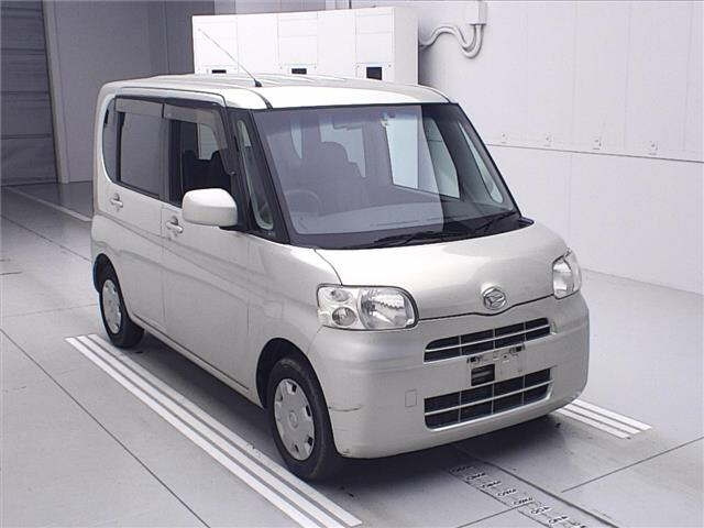 DAIHATSU TANTO 2008