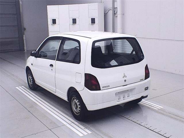 MITSUBISHI MINICA 2009