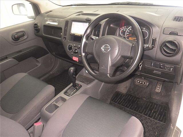 NISSAN AD 2014