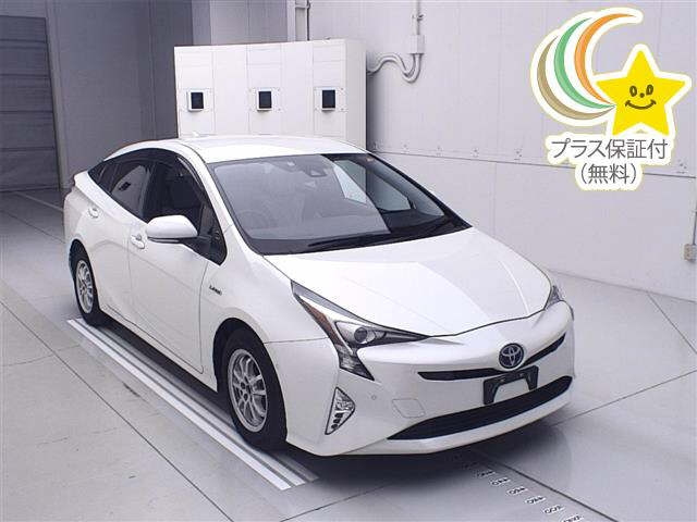 TOYOTA PRIUS 2016