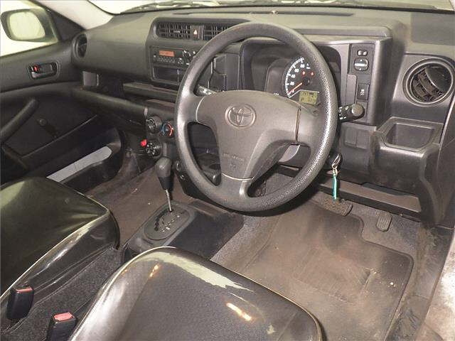 TOYOTA SUCCEED 2019