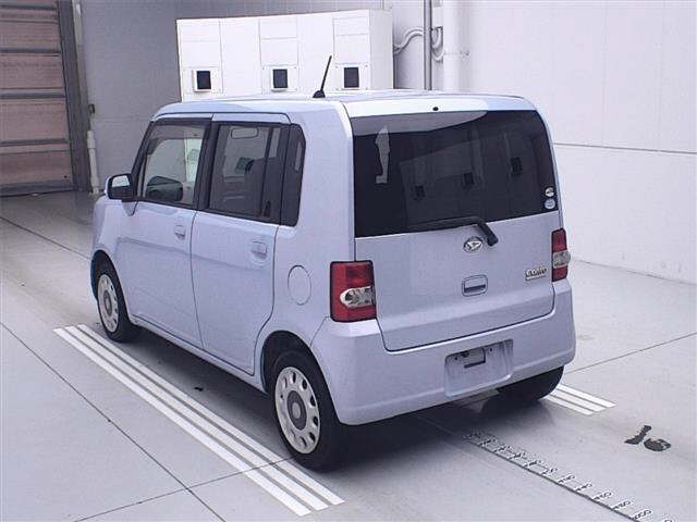 DAIHATSU MOVE CONTE 2010