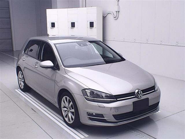 VOLKSWAGEN GOLF 2015