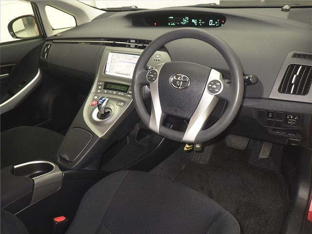 TOYOTA PRIUS 2014