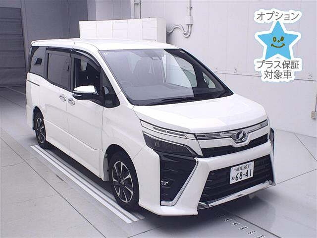 TOYOTA VOXY 2020