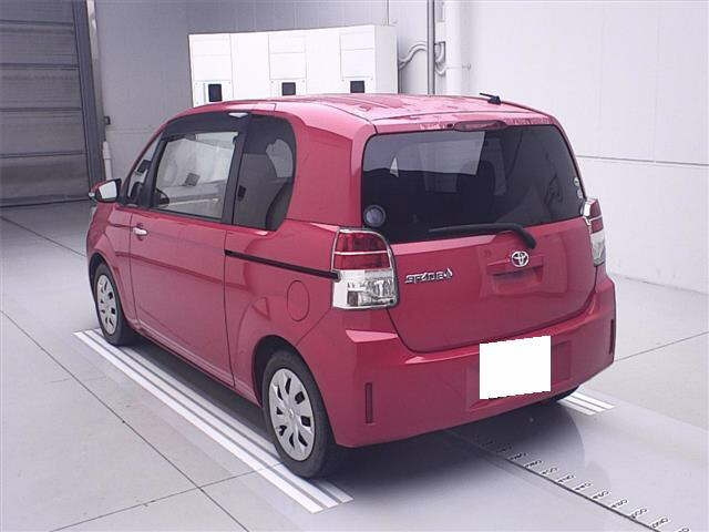 TOYOTA SPADE 2013