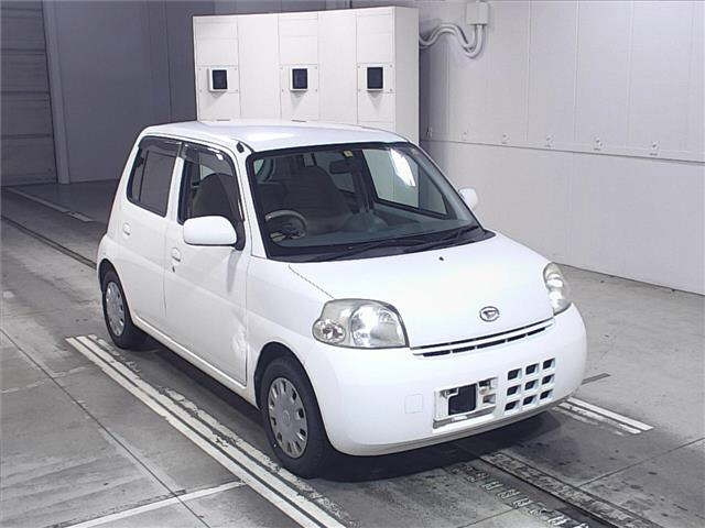 DAIHATSU ESSE 2010