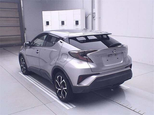 TOYOTA C-HR 2017