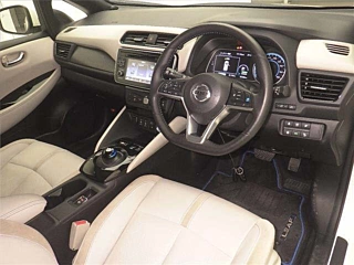NISSAN LEAF 2018