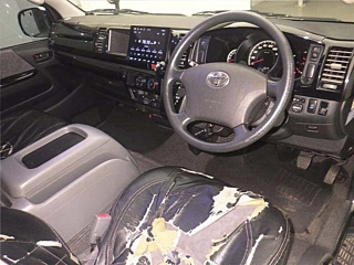 TOYOTA HIACE 2010