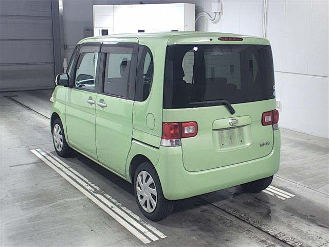 DAIHATSU TANTO 2010
