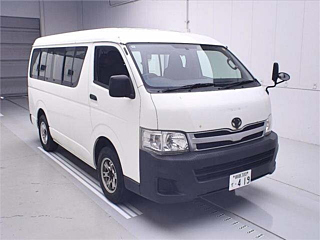 TOYOTA HIACE 2013