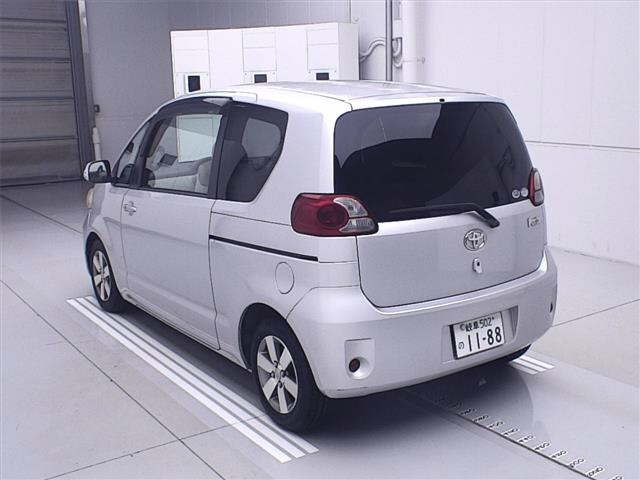 TOYOTA PORTE 2008
