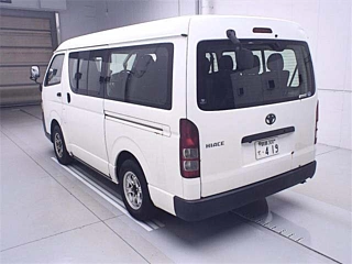 TOYOTA HIACE 2013