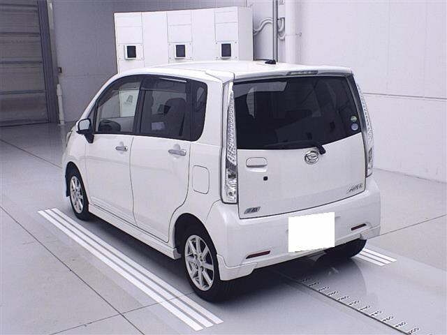 DAIHATSU MOVE 2013