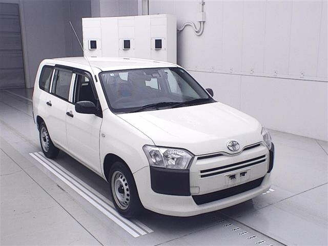TOYOTA PROBOX 2020
