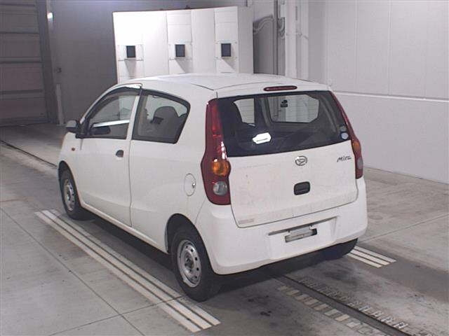DAIHATSU MIRA 2010