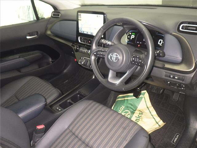 TOYOTA AQUA 2023