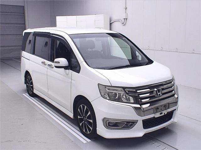 HONDA STEP WAGON 2012