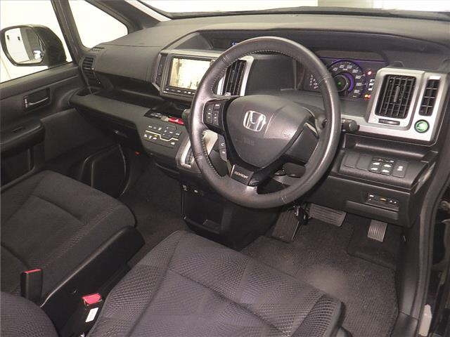 HONDA STEP WAGON 2010