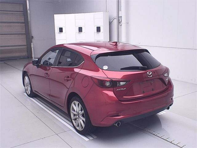 MAZDA AXELA 2016