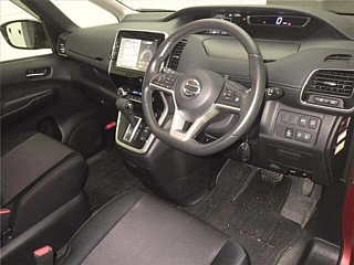 NISSAN SERENA 2017