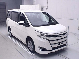 TOYOTA NOAH 2020