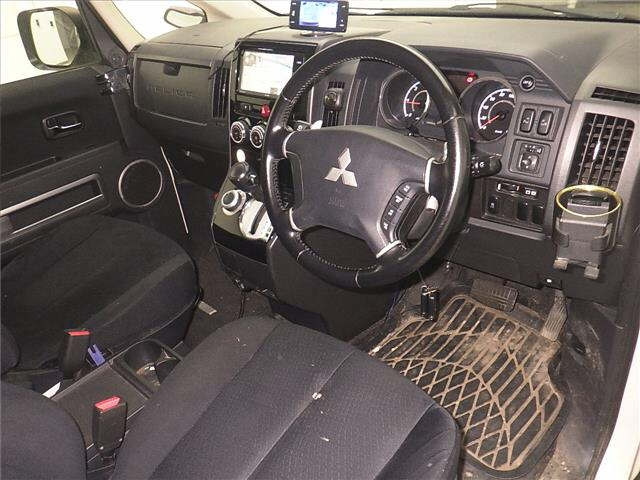 MITSUBISHI DELICA D5 2018