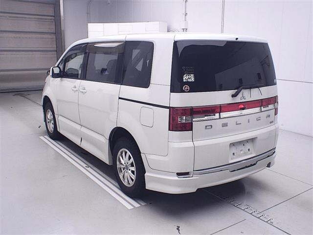 MITSUBISHI DELICA D5 2018