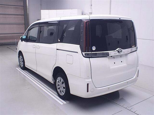 TOYOTA NOAH 2020
