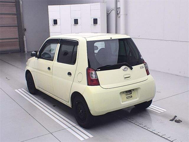 DAIHATSU ESSE 2010