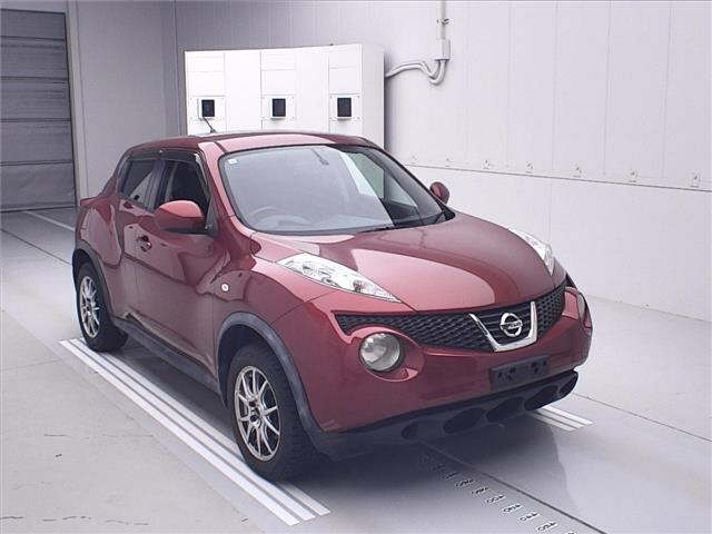 NISSAN JUKE 2011