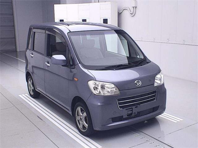 DAIHATSU TANTO EXE 2010
