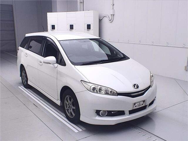 TOYOTA WISH 2012