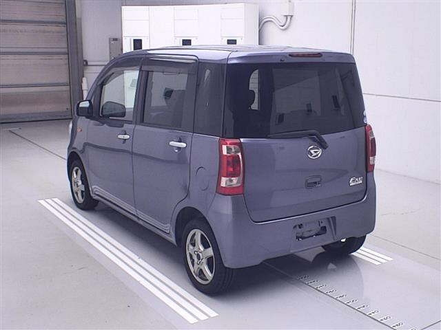 DAIHATSU TANTO EXE 2010