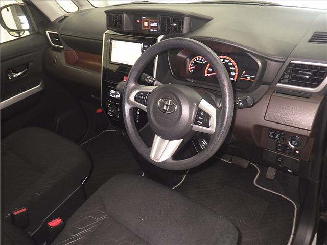 TOYOTA ROOMY 2020