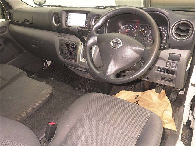 NISSAN CARAVAN VAN 2020