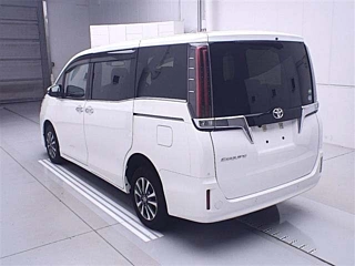 TOYOTA ESQUIRE 2020