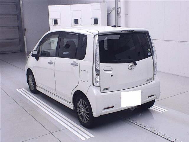 DAIHATSU MOVE 2013