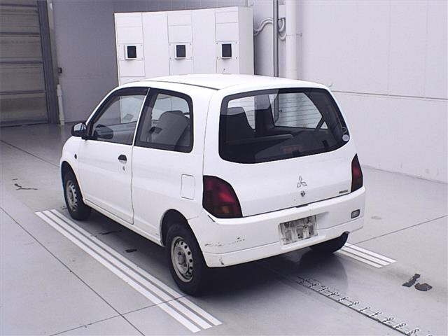 MITSUBISHI MINICA 2011