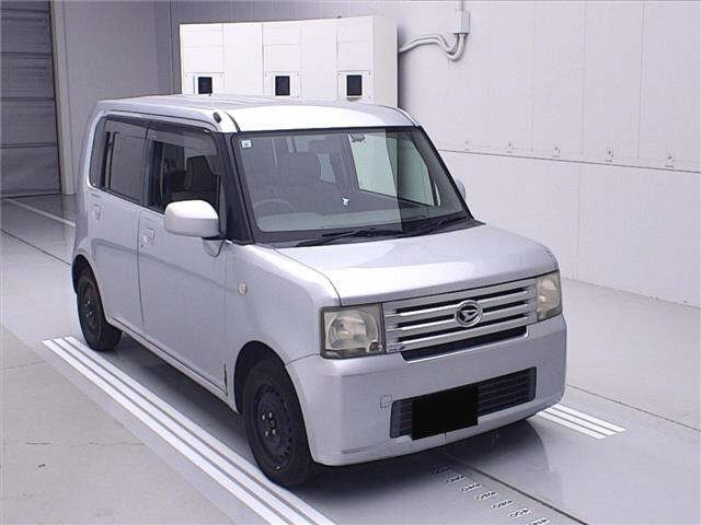 DAIHATSU MOVE CONTE 2011