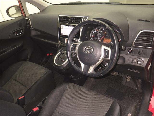 TOYOTA RACTIS 2014