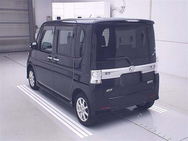 DAIHATSU TANTO 2012