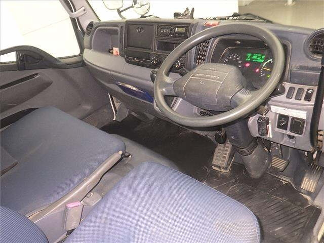 MITSUBISHI CANTER 2015