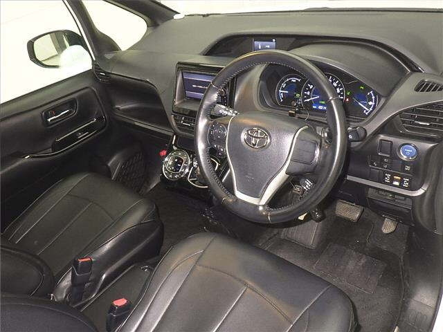 TOYOTA NOAH 2020