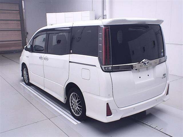 TOYOTA NOAH 2020