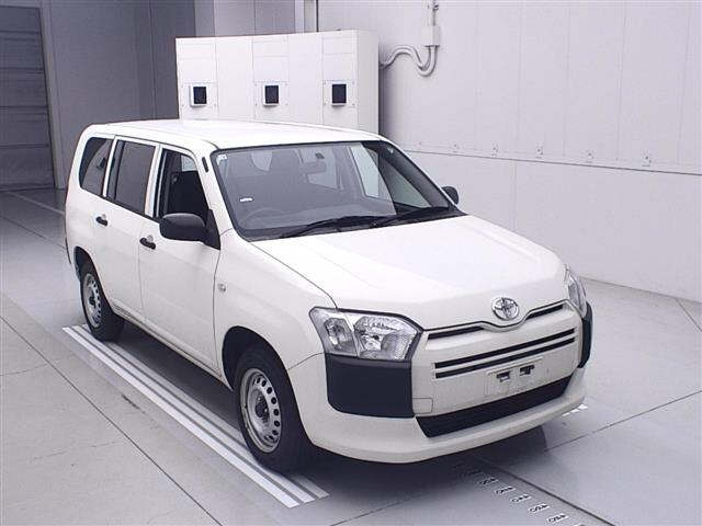 TOYOTA SUCCEED 2018