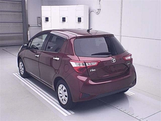 TOYOTA VITZ 2018