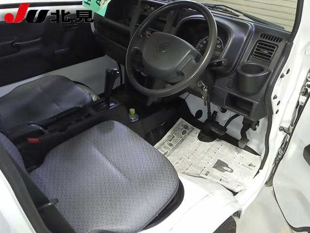 NISSAN CLIPPER TRUCK 2016