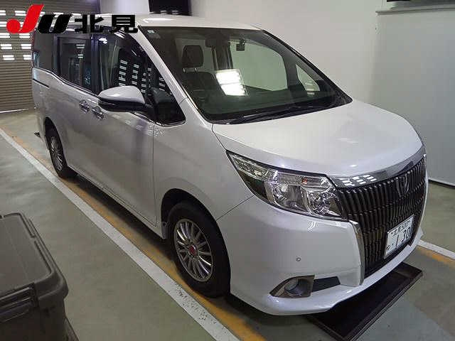 TOYOTA ESQUIRE 2015